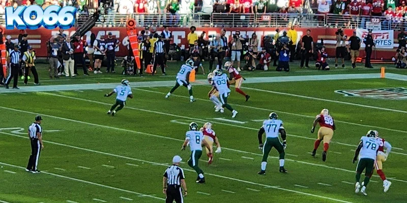 Giao diện sảnh cược thể thao và danh mục giải đấu bóng bầu dục NFL tại KO66